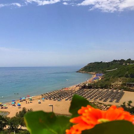 Appartamenti E Stanze Onde Blu Le Castella  Extérieur photo