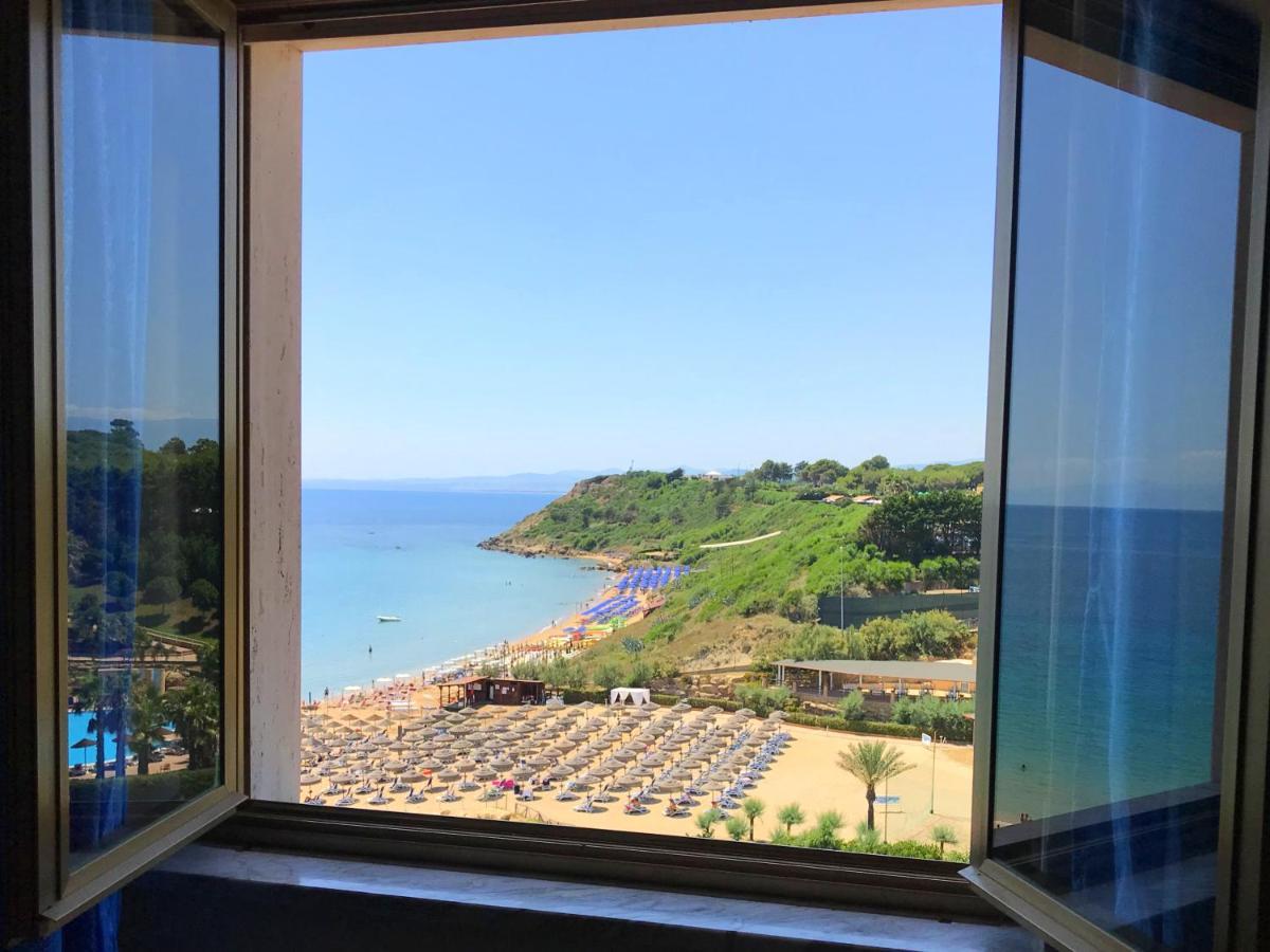 Appartamenti E Stanze Onde Blu Le Castella  Extérieur photo