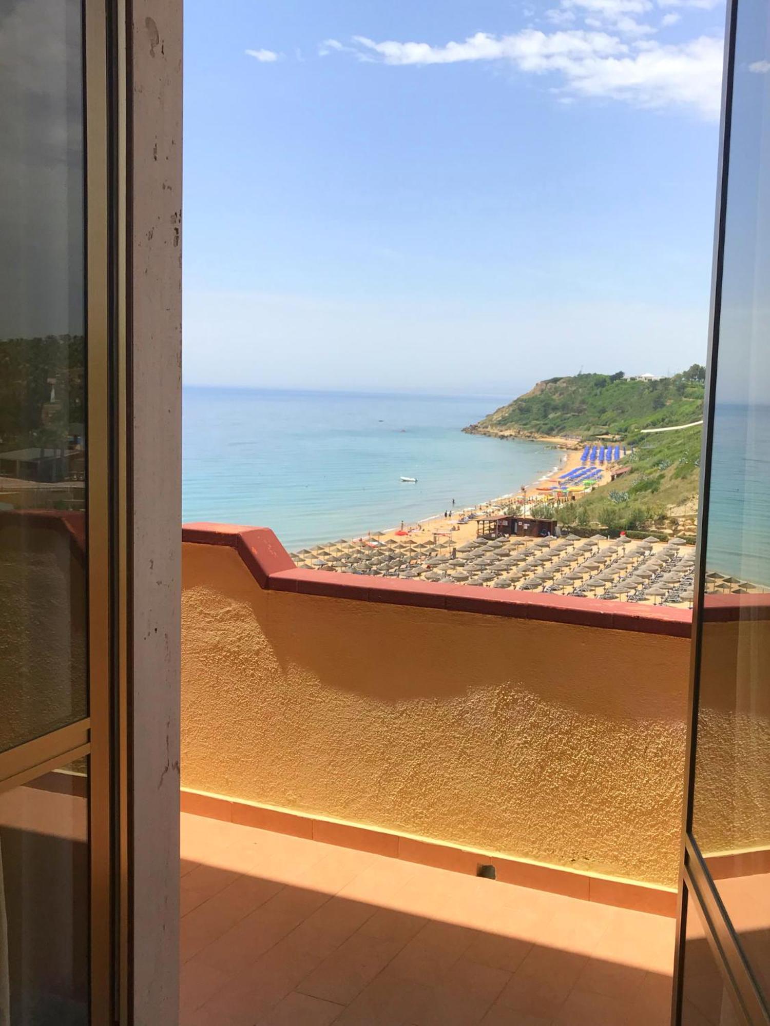 Appartamenti E Stanze Onde Blu Le Castella  Extérieur photo